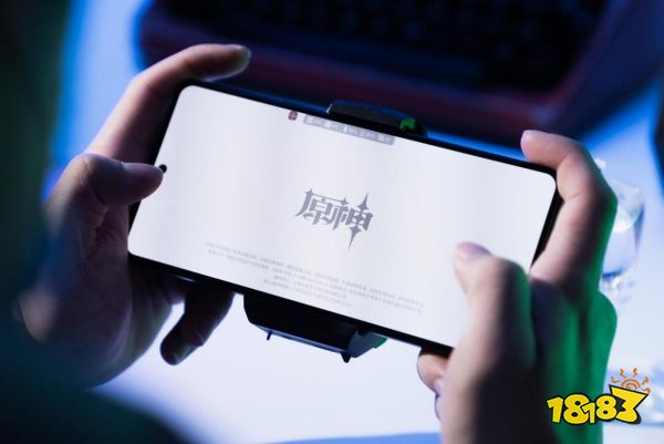 岂止为游戏手机!硬核全能怪兽——ROG游戏手机8 Pro评测