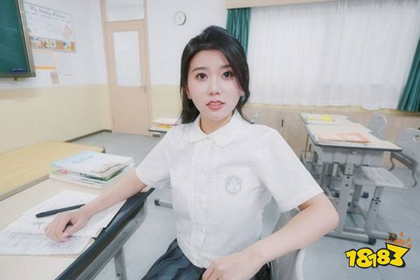 《我和美女有个约会》发售：售价26元 又被美女包围