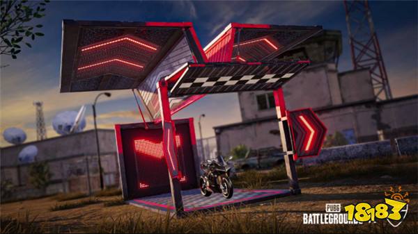PUBG x 杜卡迪联动 驾驶炫彩摩托车皮肤畅游游戏