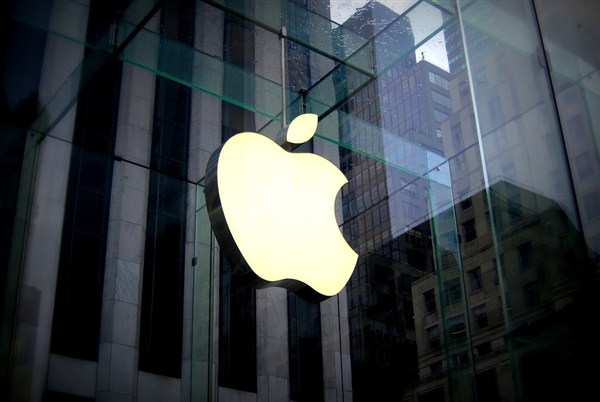 iPhone 16发布在即 富士康招工高峰2周进厂5万人