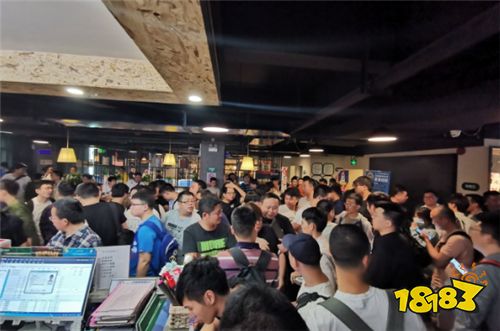 青春就在隔壁座位，《街头篮球》20年热血一键重连！