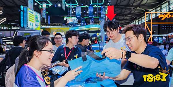 潜水员戴夫现身ChinaJoy,制作人黄载皓入驻微博